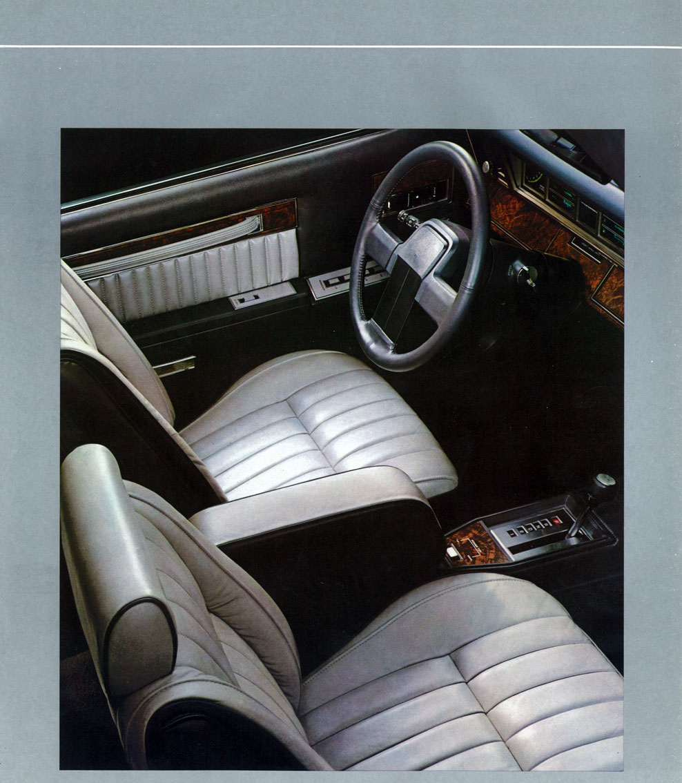 n_1985 Dodge 600-05.jpg
